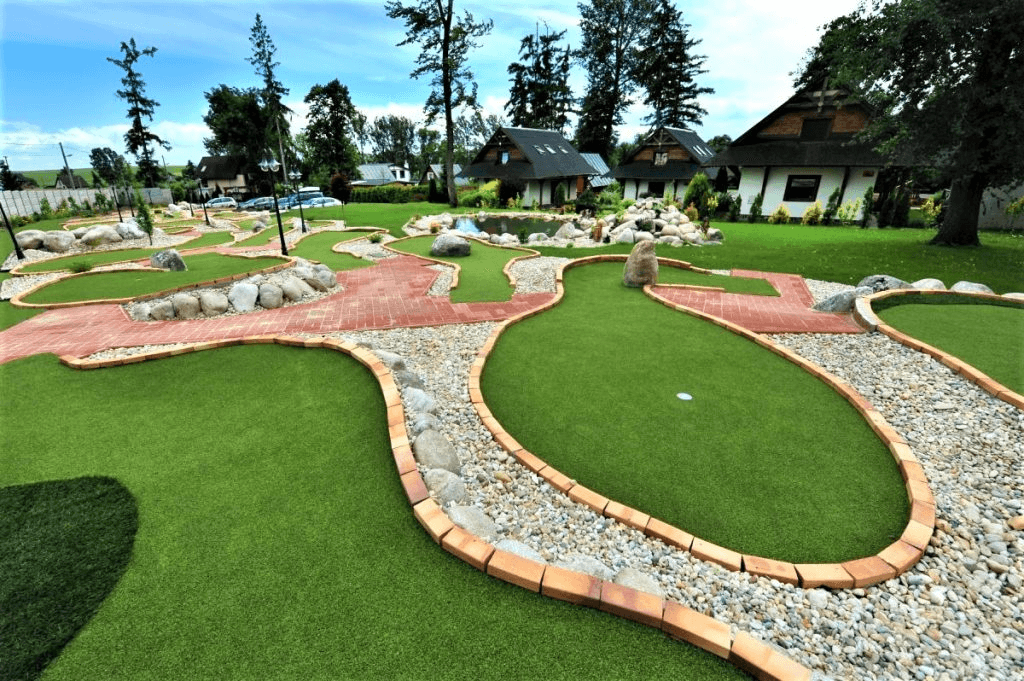 image-adventure-golf-velky-slavkov-1748170361385-206134247.png