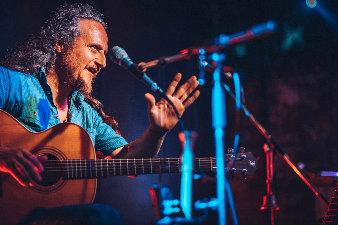 article-background-image