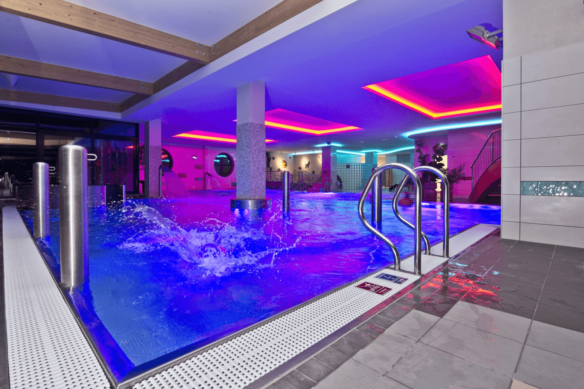 article-background-image